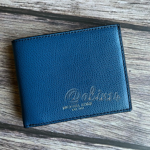 NWT Michael Kors Slim Billfold Leather Wallet - Picture 1 of 3